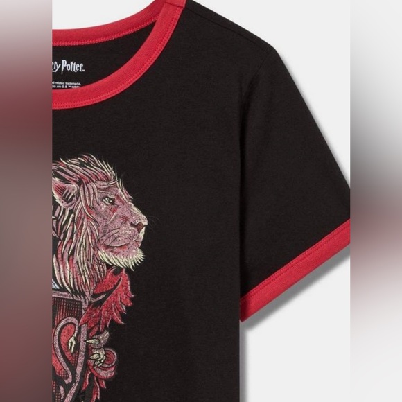 NWT Torrid Harry Potter Gryffindor classic fit ringer t-shirt size 2X and 3X - Picture 4 of 8